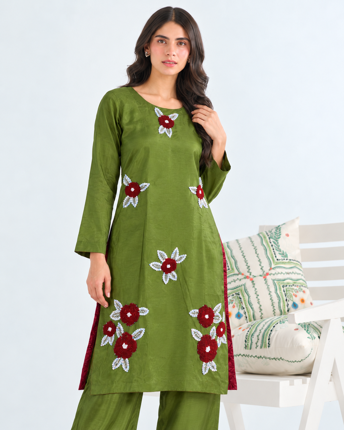 Hibiscus Beaded Tussal Silk Suit